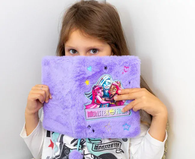 PAMÁTNÍK/ZÁPISNÍK S VISACÍM ZÁMKEM A5/96 LISTŮ MONSTER HIGH, LINKOVANÝ