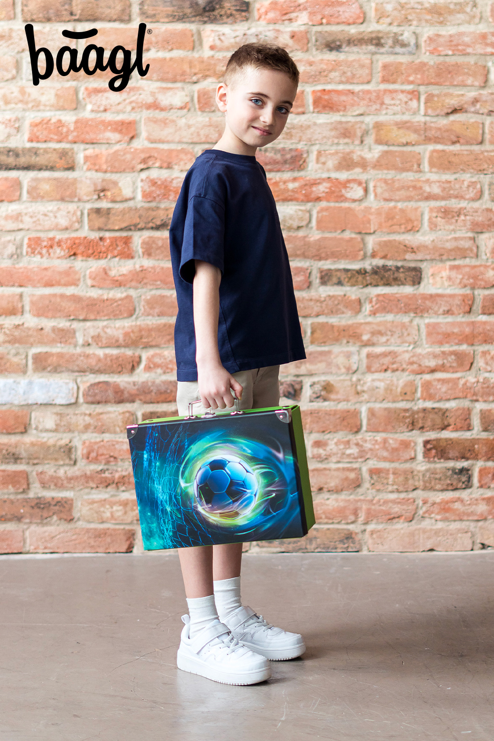 BAAGL Skládací školní kufřík Fotbal Míč s kováním