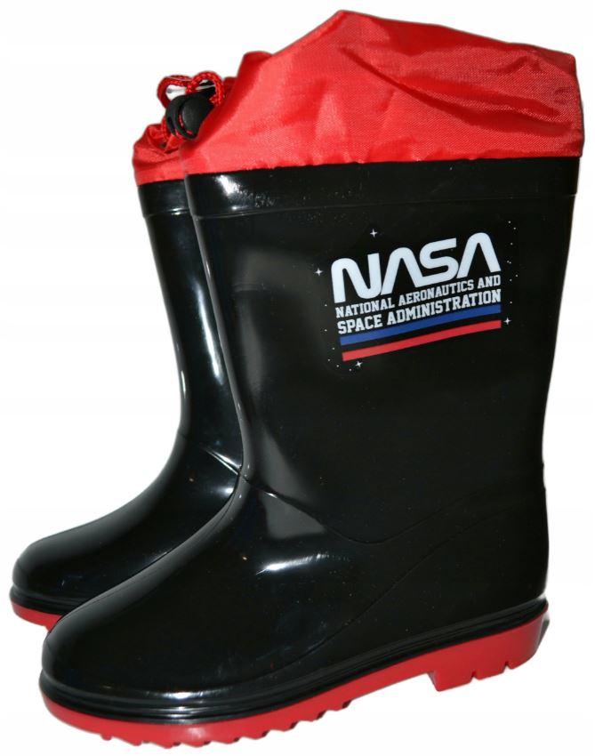 HOLINKY NASA, 25-26