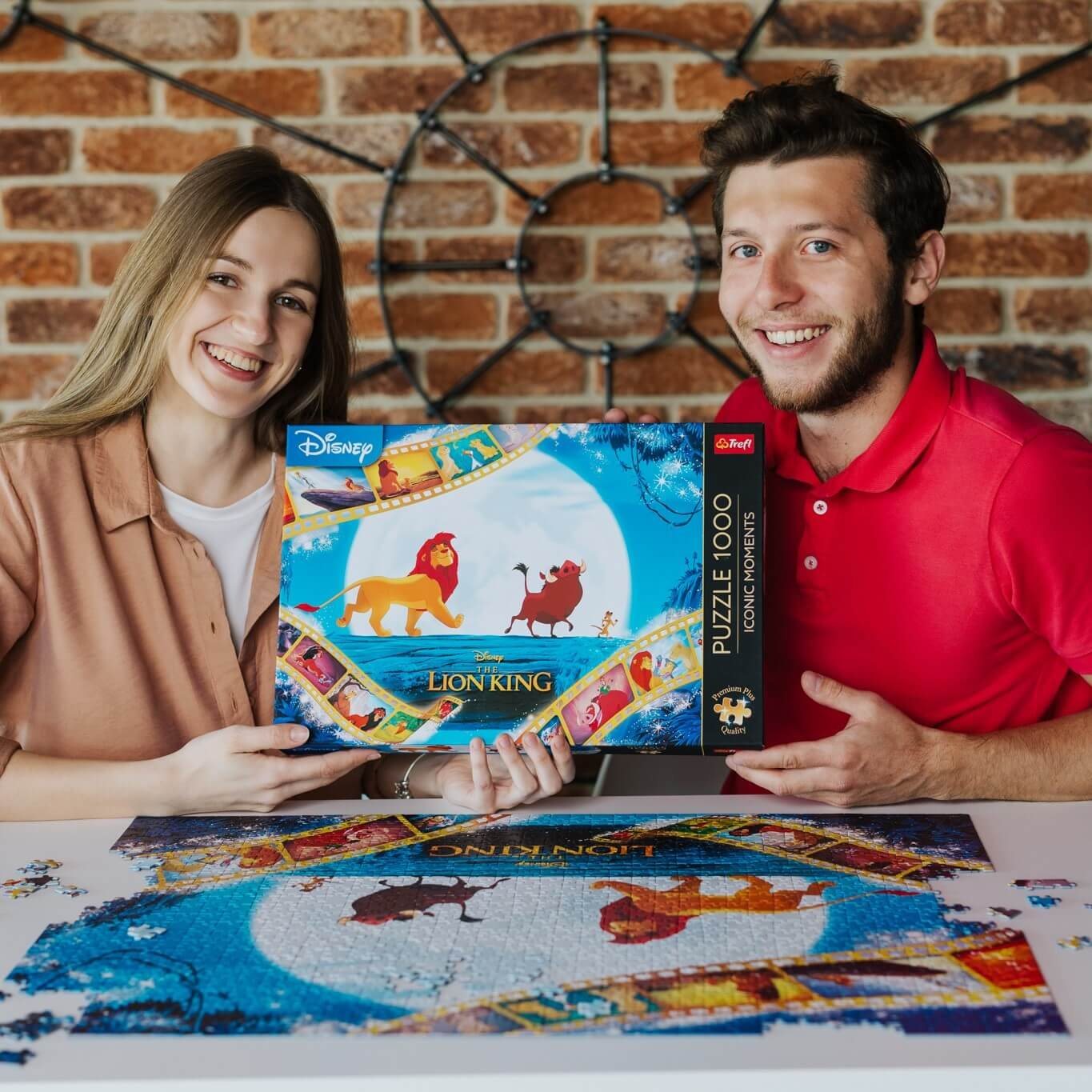 TREFL Puzzle Premium Plus Iconic Moments: Lví král 1000 dílků