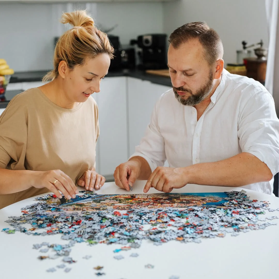 TREFL Puzzle Premium Plus Photo Odyssey: Oia, Santorini 1000 dílků