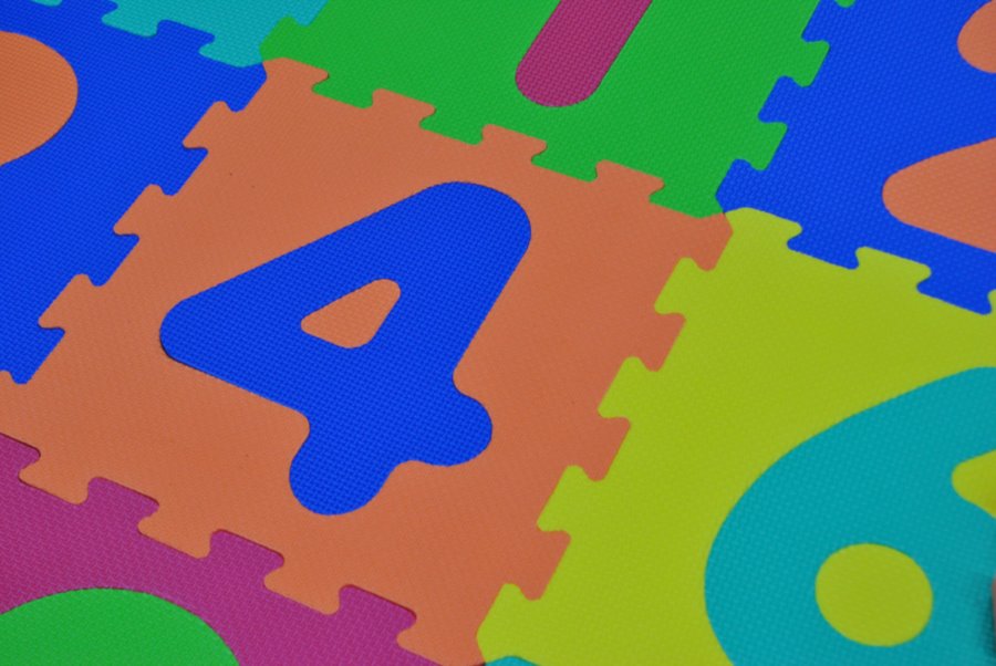 SUN TA TOYS Pěnové puzzle Čísla S4 (30x30)