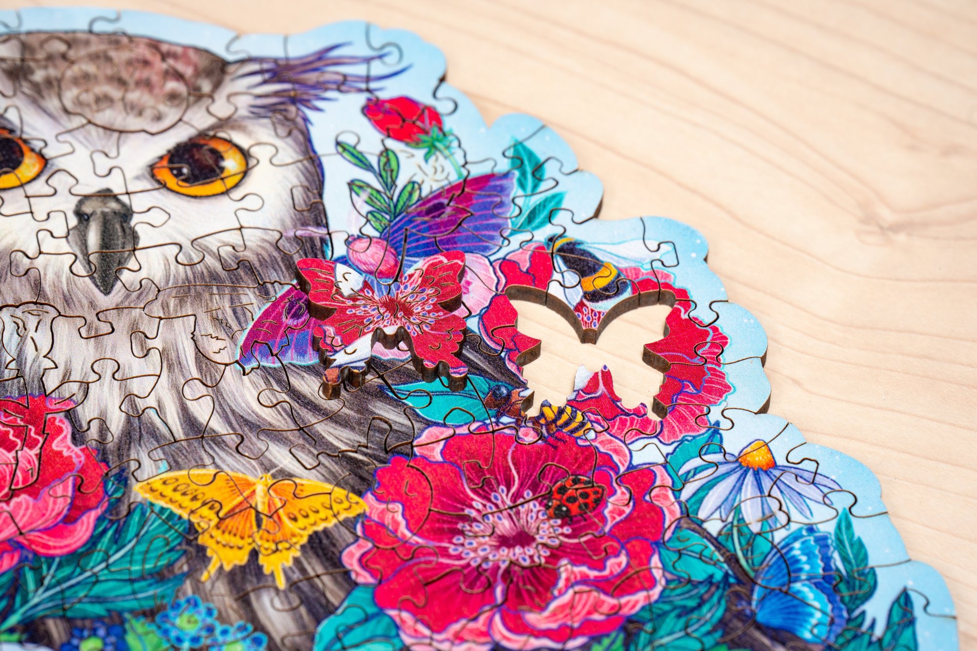 RAVENSBURGER Dřevěné obrysové puzzle Tajemná sova 150 dílků