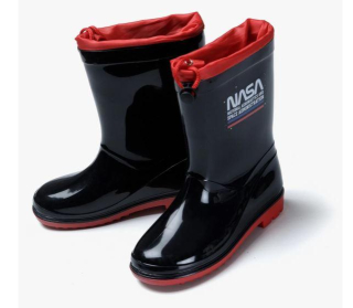 HOLINKY NASA, 27-28